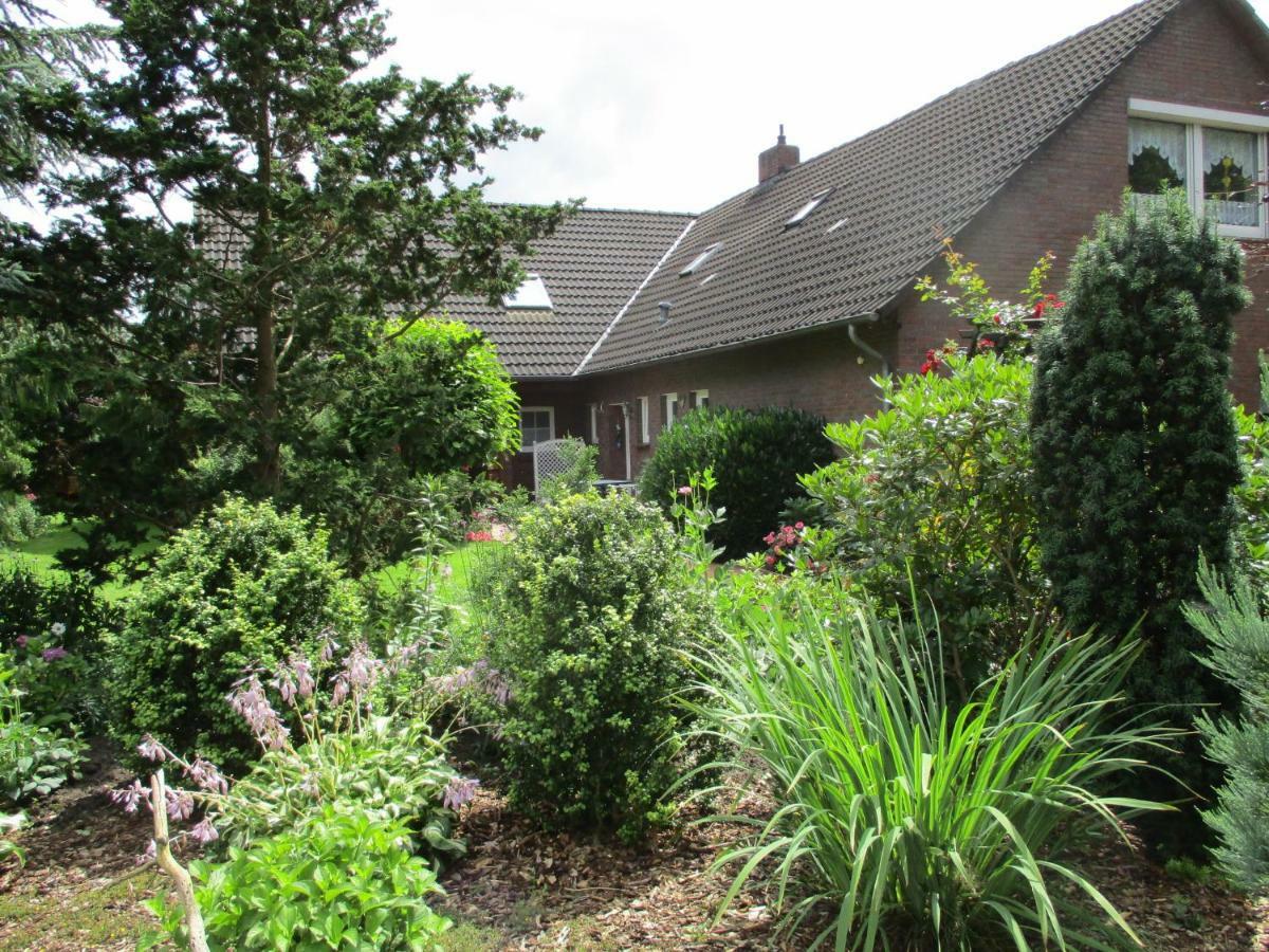 FeWo Trientje Uplengen Exterior foto