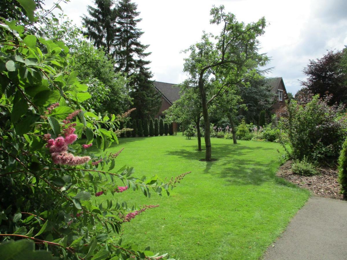 FeWo Trientje Uplengen Exterior foto