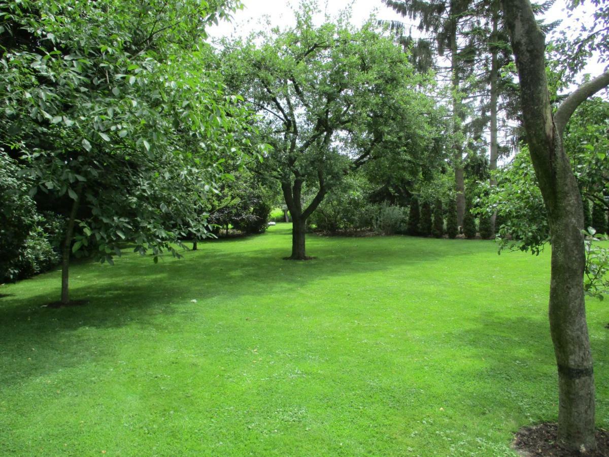 FeWo Trientje Uplengen Exterior foto
